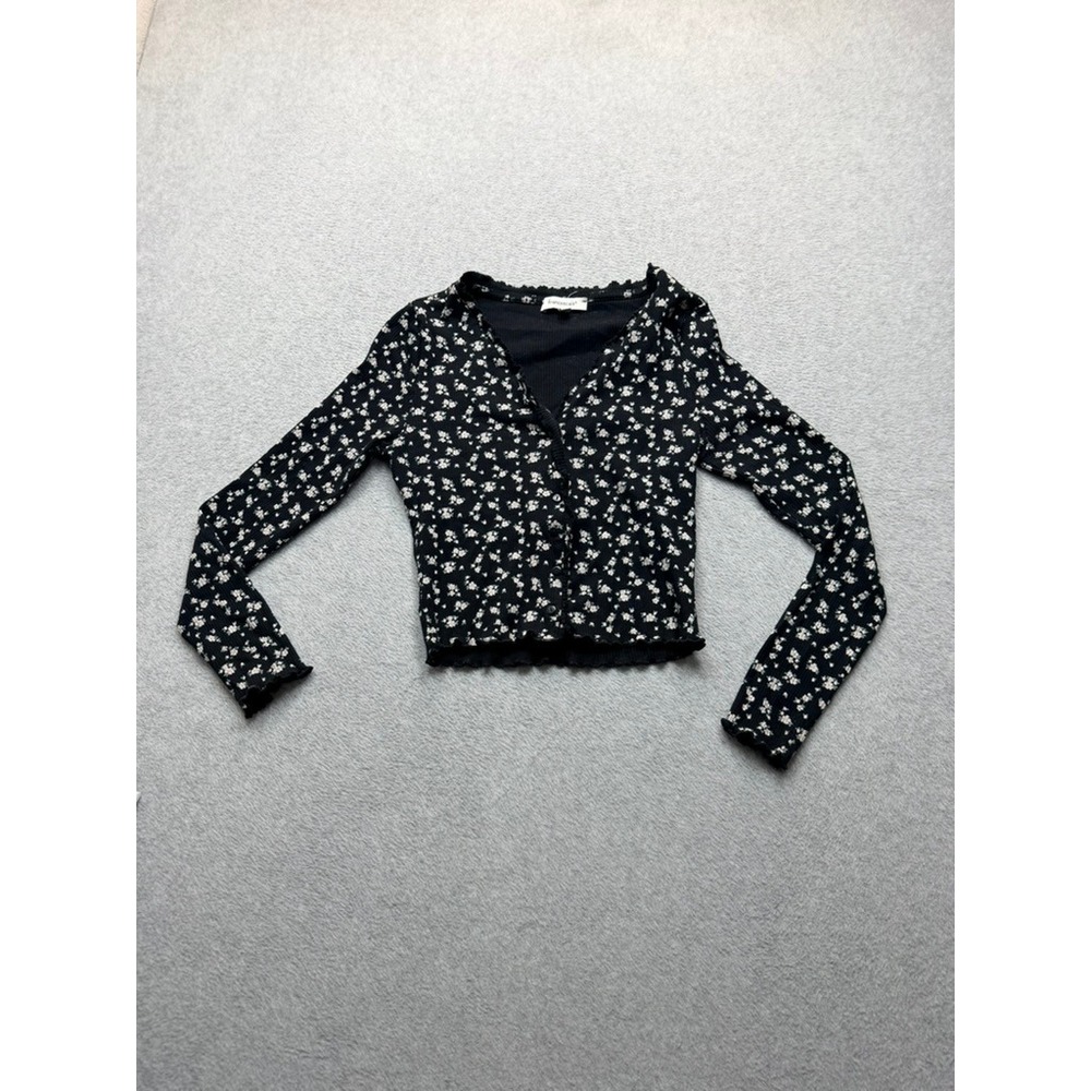 Francesca's Floral Ribbed Cardigan Black White Lettuce Edge V-Neck Top Small